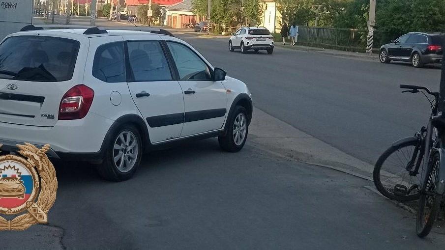 Автомобиль в Балаково сбил 83-летнего велосипедиста