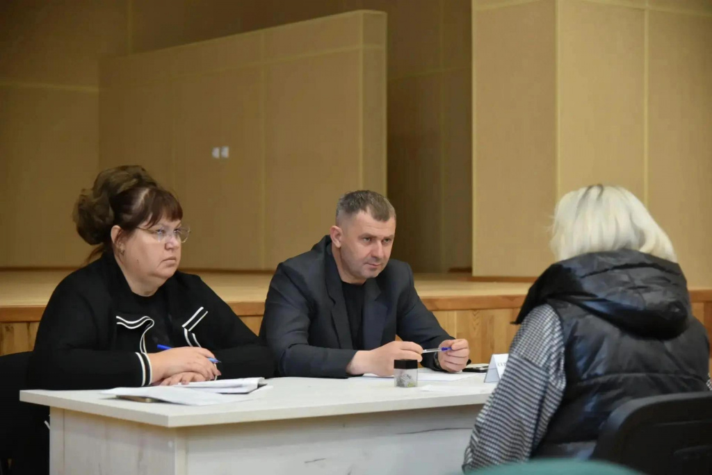 Дороги, вода у дома и земельные вопросы интересовали жителей балаковского села