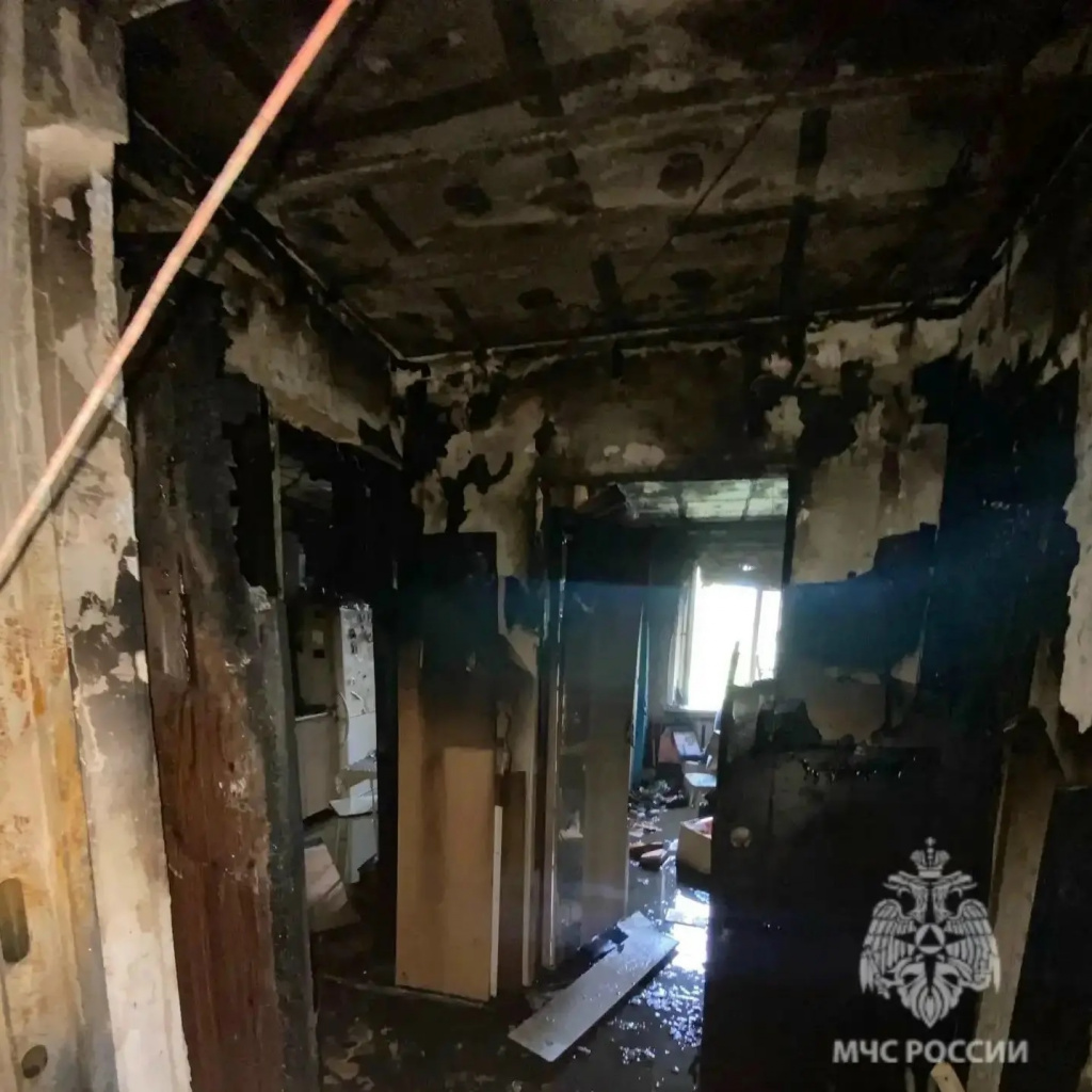 10 человек эвакуированы из полыхающей девятиэтажке в Балаково