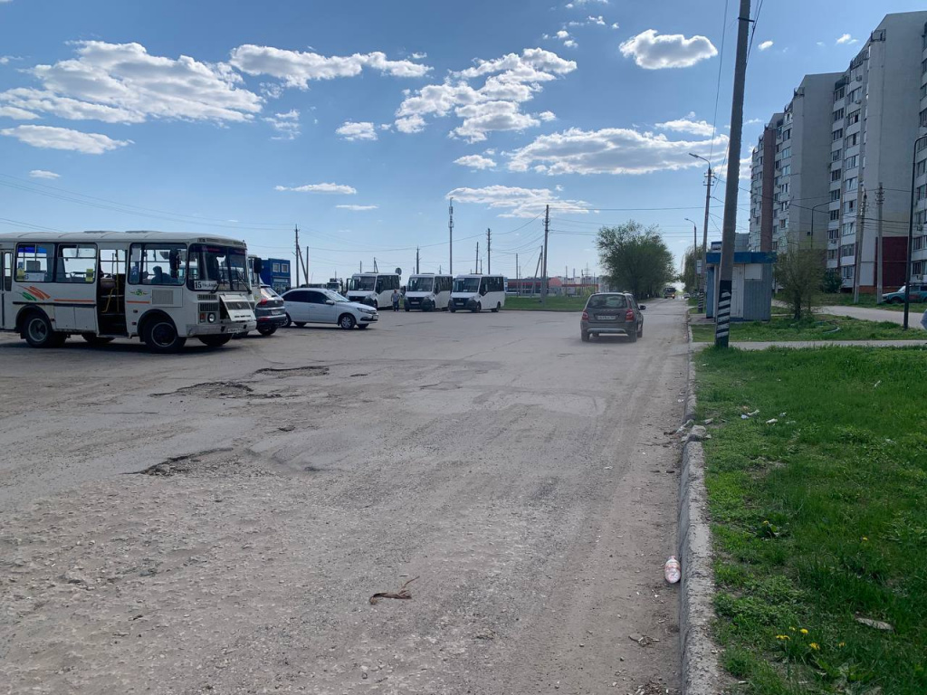  Водителей в Балаково попросили расчистить дорогу перед ремонтом