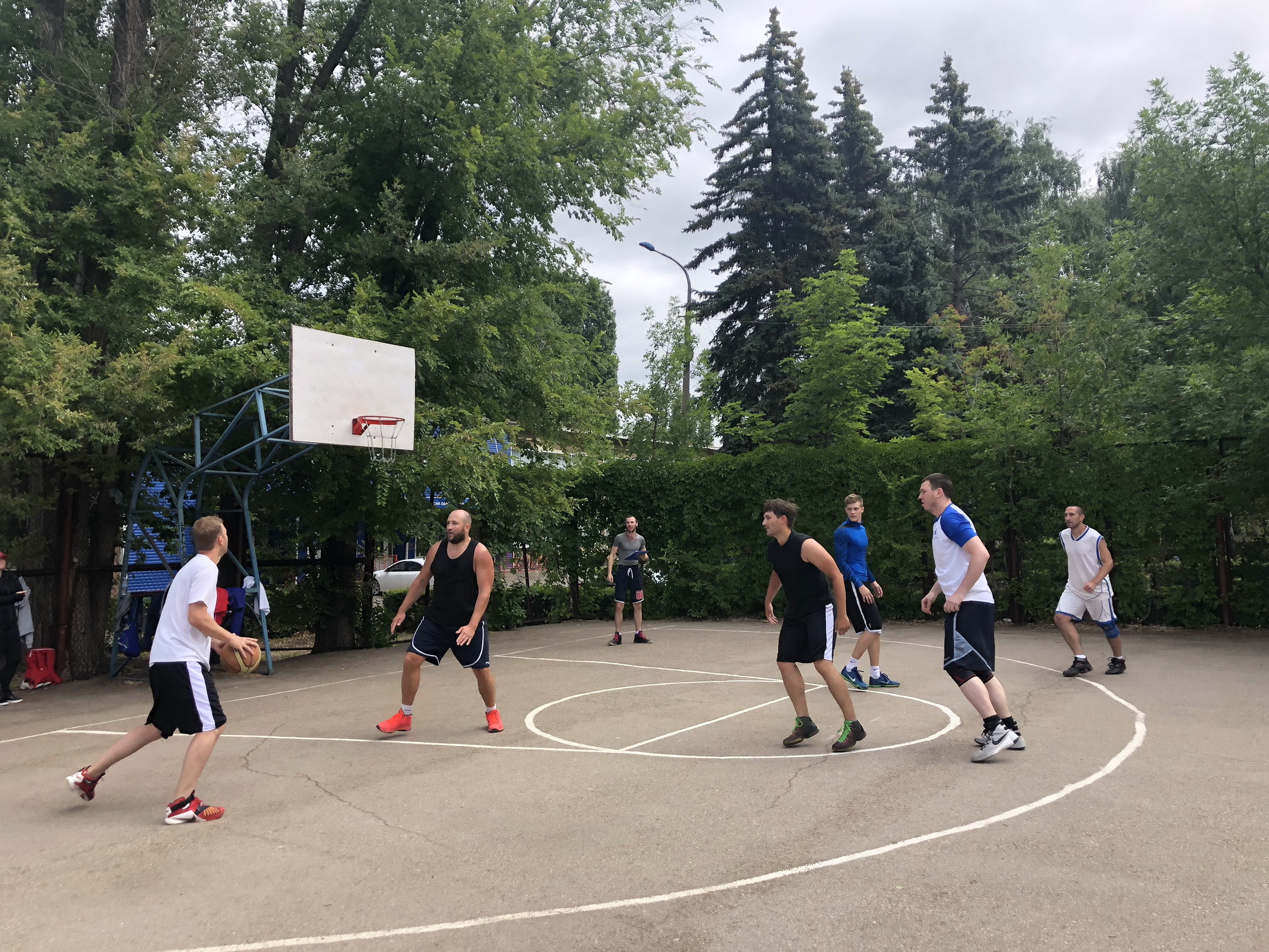 Балаковская игра. Streetball 2000. Баскетбол Балаковская АЭС. Детская спартакиада атомных станций фото.