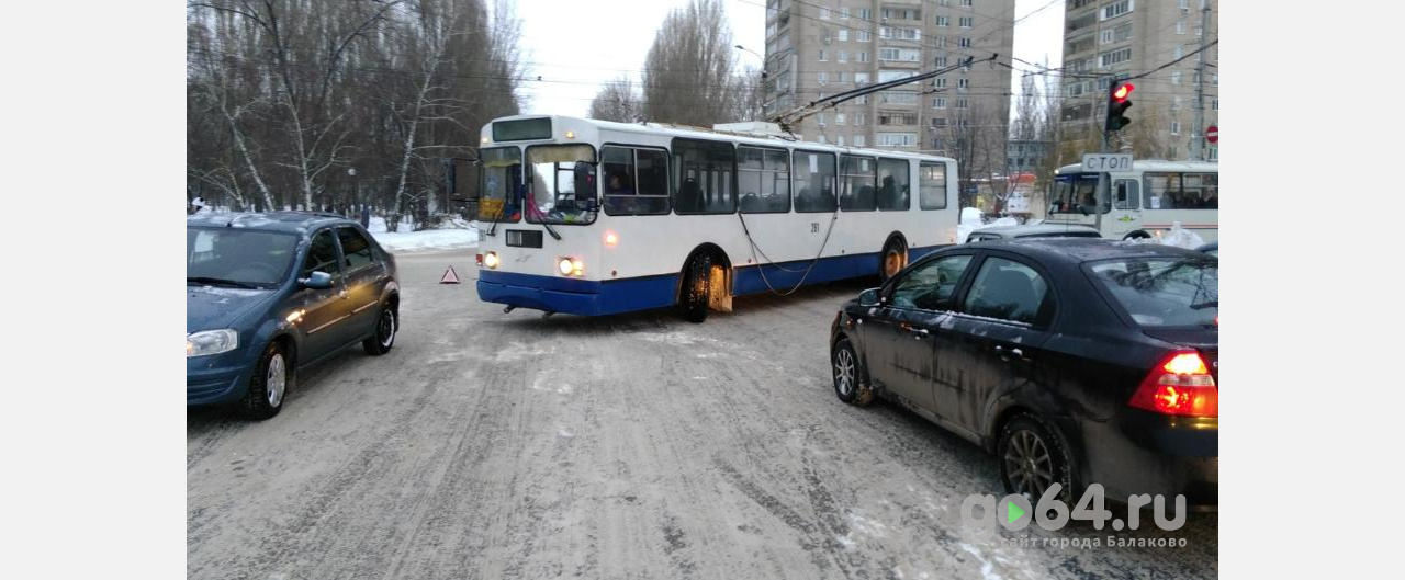 Светофор у «Колоска» в Балаково опять изменит режим работы